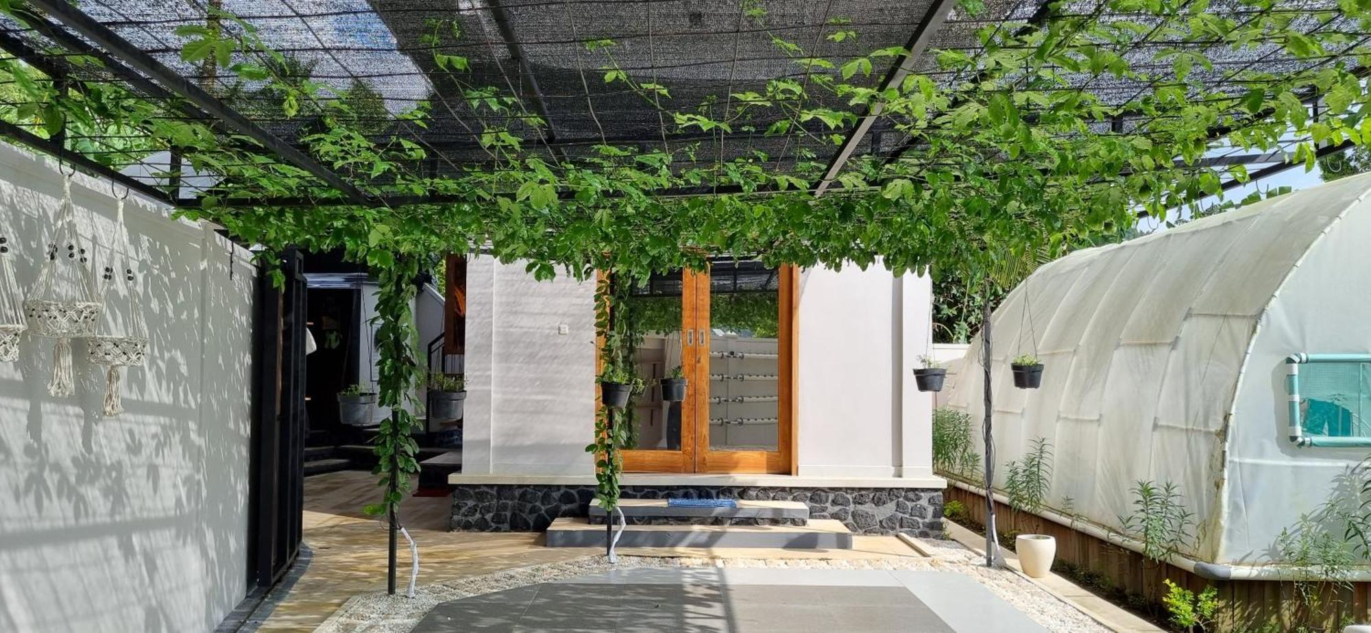 Utopiaku - Munduk Highlands Villa ภายนอก รูปภาพ