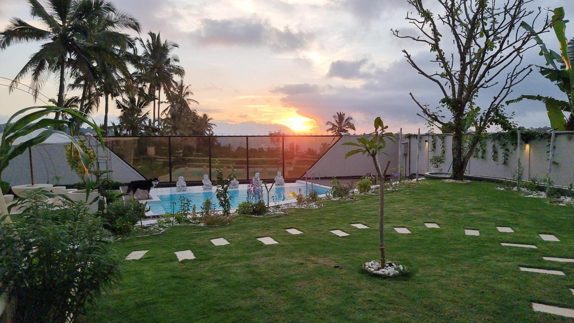 Utopiaku - Munduk Highlands Villa ภายนอก รูปภาพ