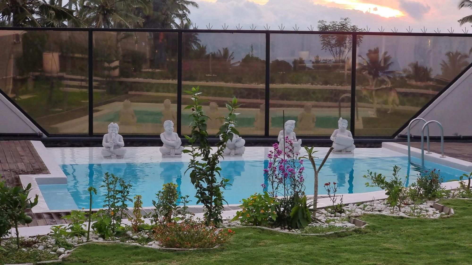Utopiaku - Munduk Highlands Villa ภายนอก รูปภาพ